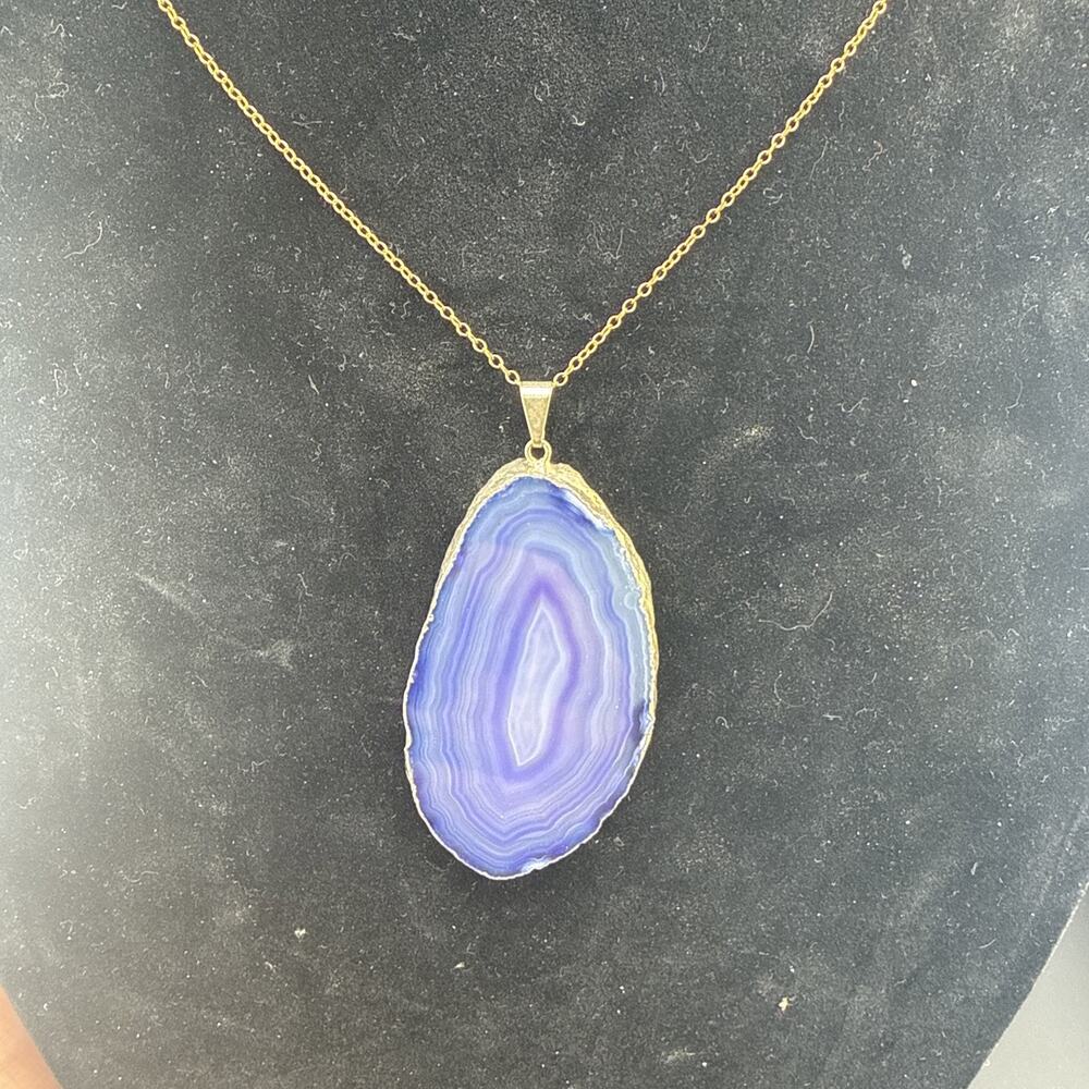Blue Agate And Gold pendant Necklace London Manor NWT